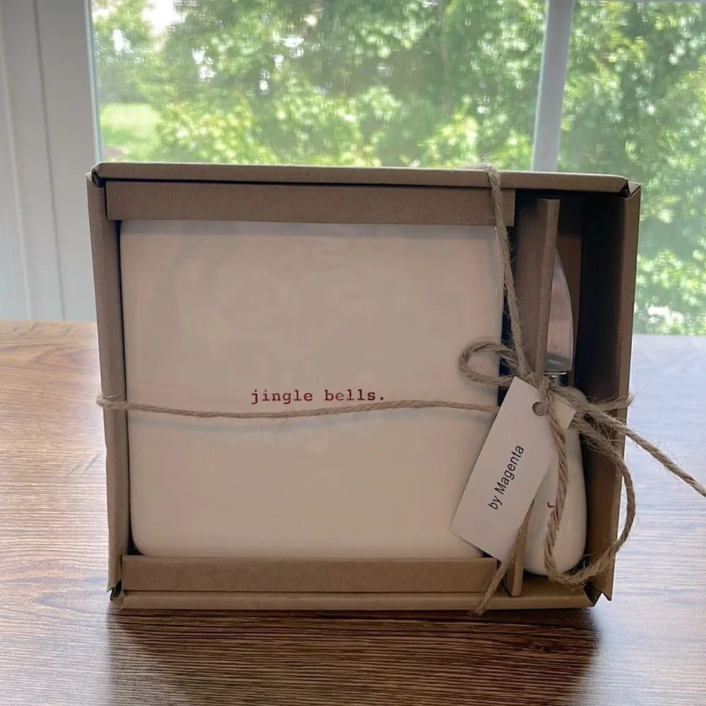 Rae Dunn Jingle Bells Printed Cheese Plate with Spreader. NWT.